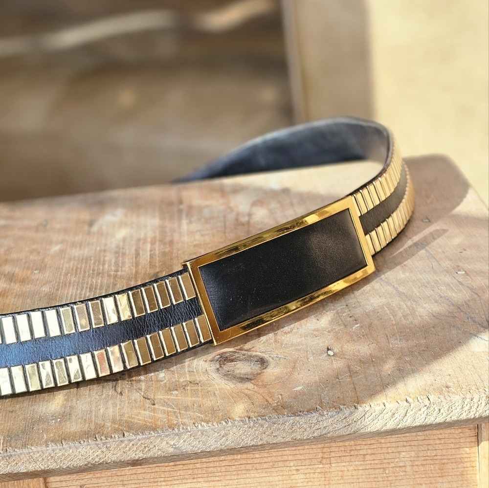 Judith Leiber Vintage Black Leather Belt With Gold Accents - Picture 2 of 9